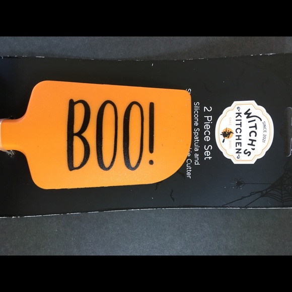 Halloween Boo Silicone Spatula Ghost Cookie Cutter - Picture 4 of 6